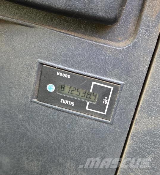 Hyundai Robex 55 ミニ油圧ショベル 7t以下（ミニユンボ・ミニディガー）