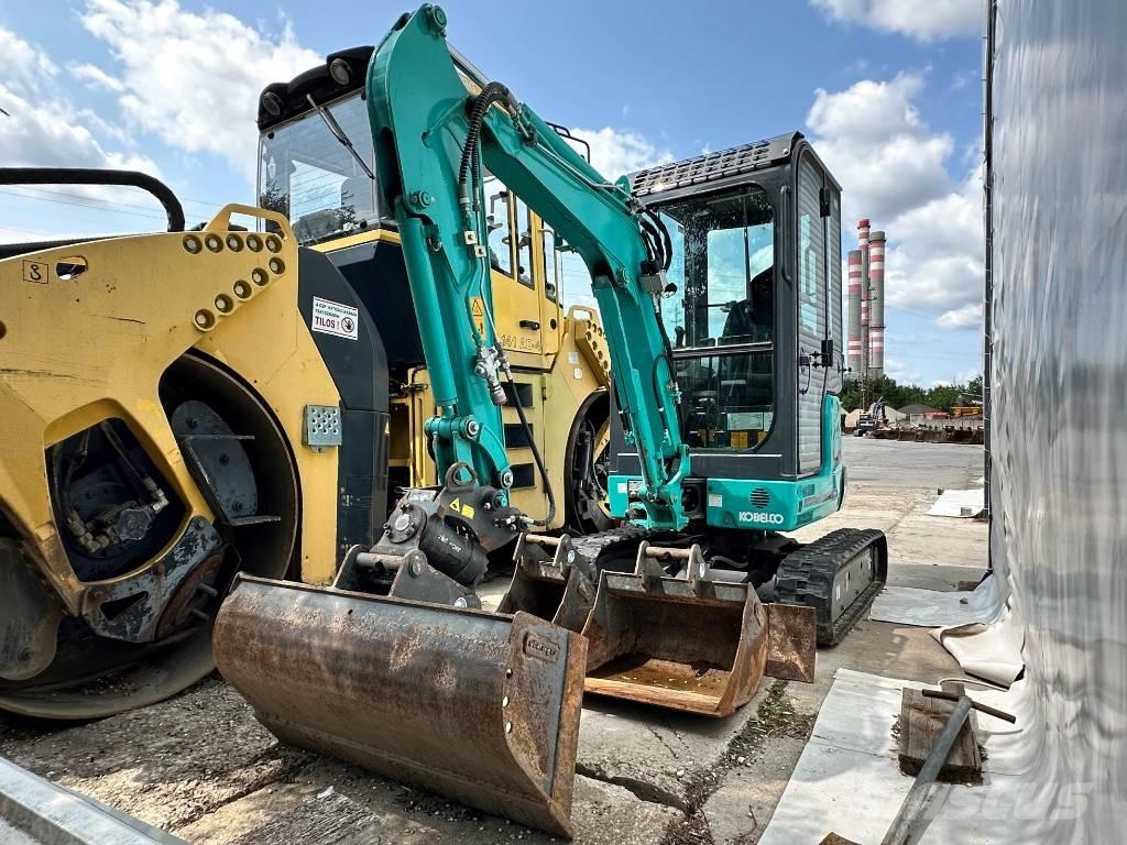 Kobelco SK17SR-3E ミニ油圧ショベル 7t以下（ミニユンボ・ミニディガー）