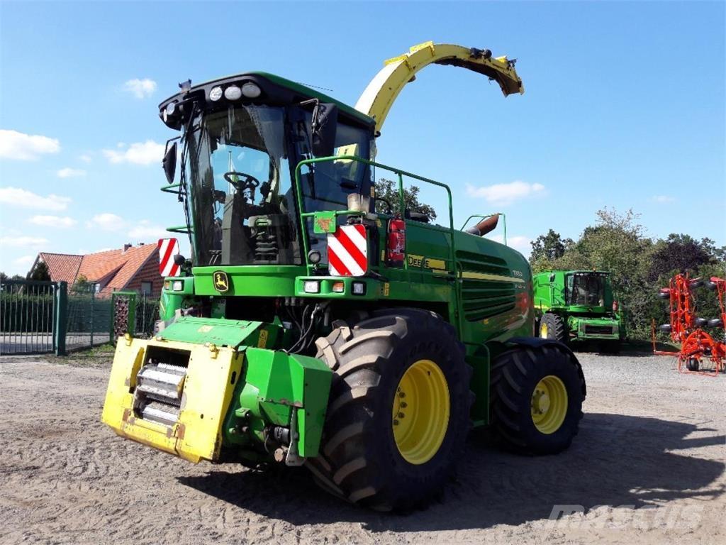 John Deere 7350 自走式フォレージハーベスター