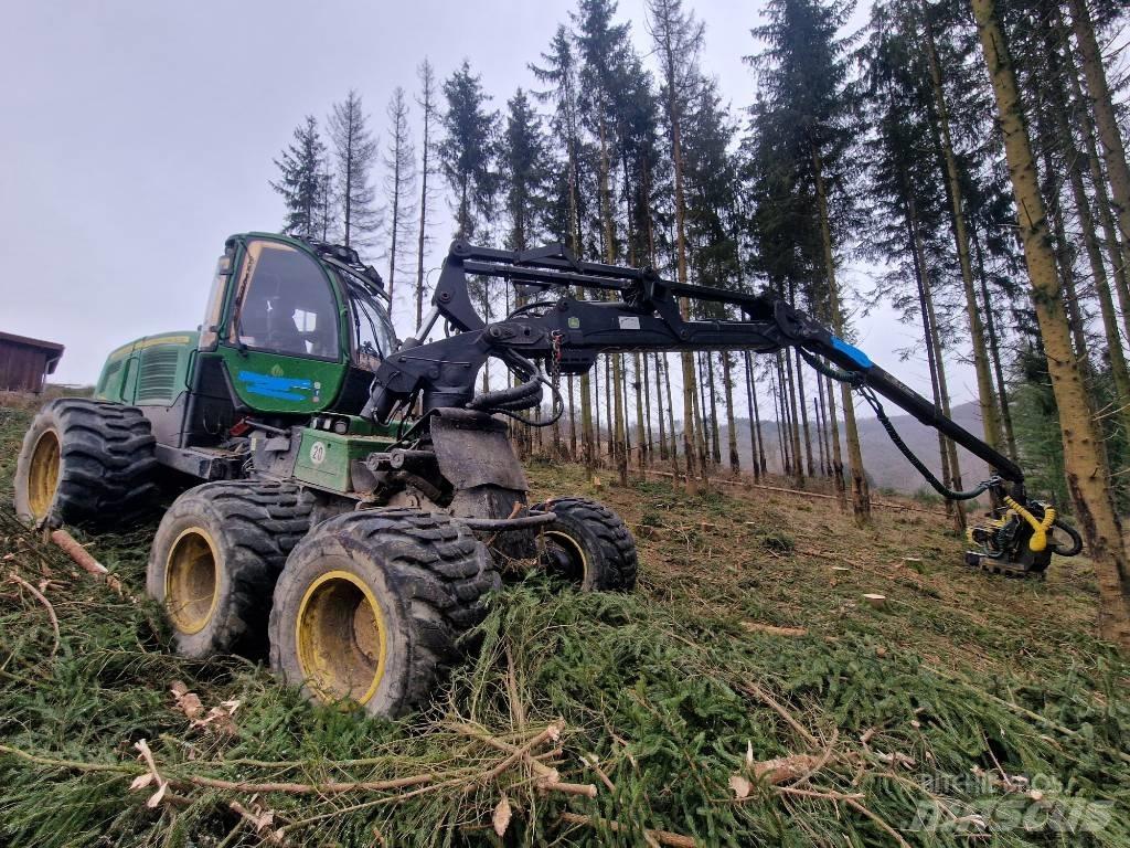 John Deere 1270 E ハーベスター