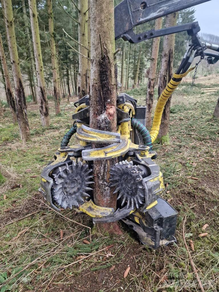John Deere 1270 E ハーベスター