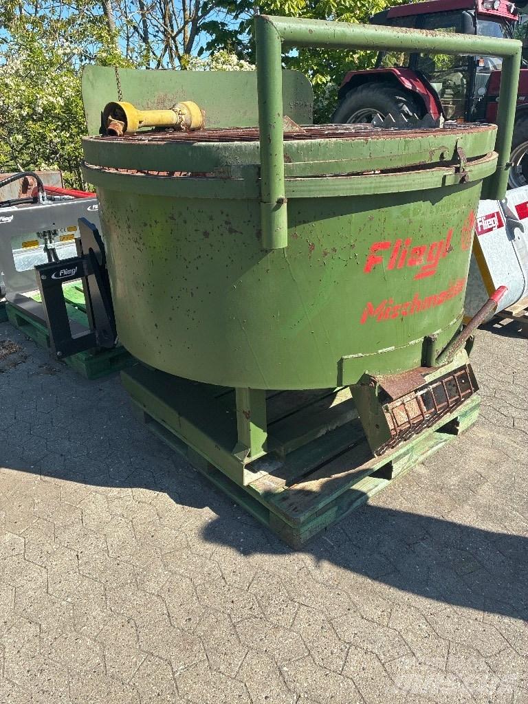 Fliegl Mischmeister コンクリートバッチ処理プラント