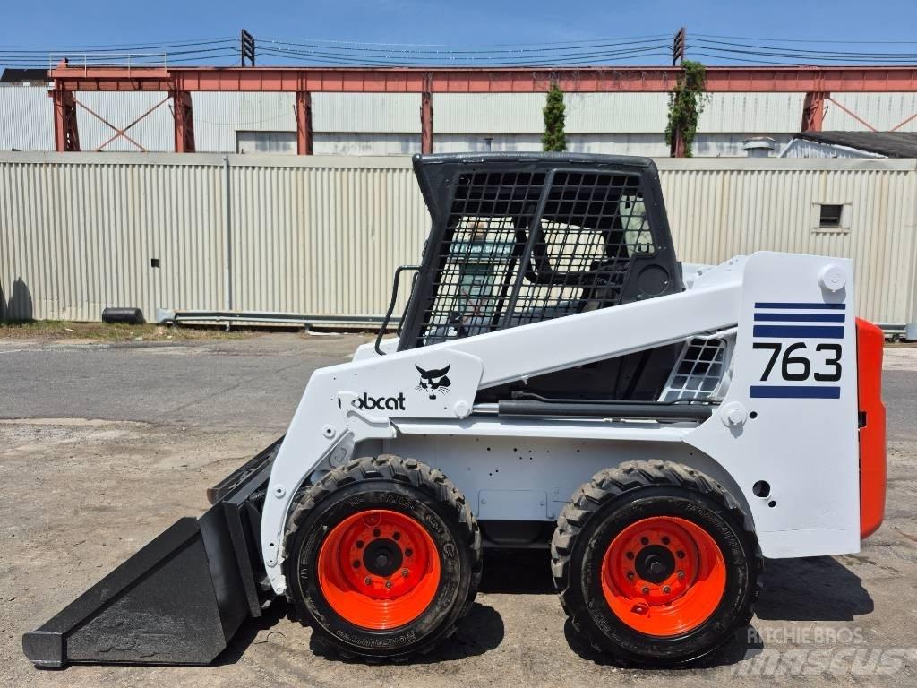 Bobcat 763 スキッドステアローダー