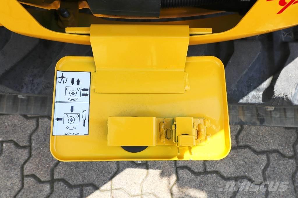 Komatsu PC 25 MR5 ミニ油圧ショベル 7t以下（ミニユンボ・ミニディガー）