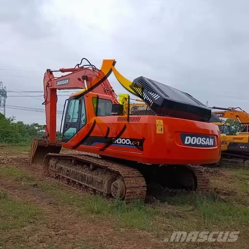 Doosan DH 300 LC-7 大型油圧ショベル12t以上（パワーショベル・ユンボ）