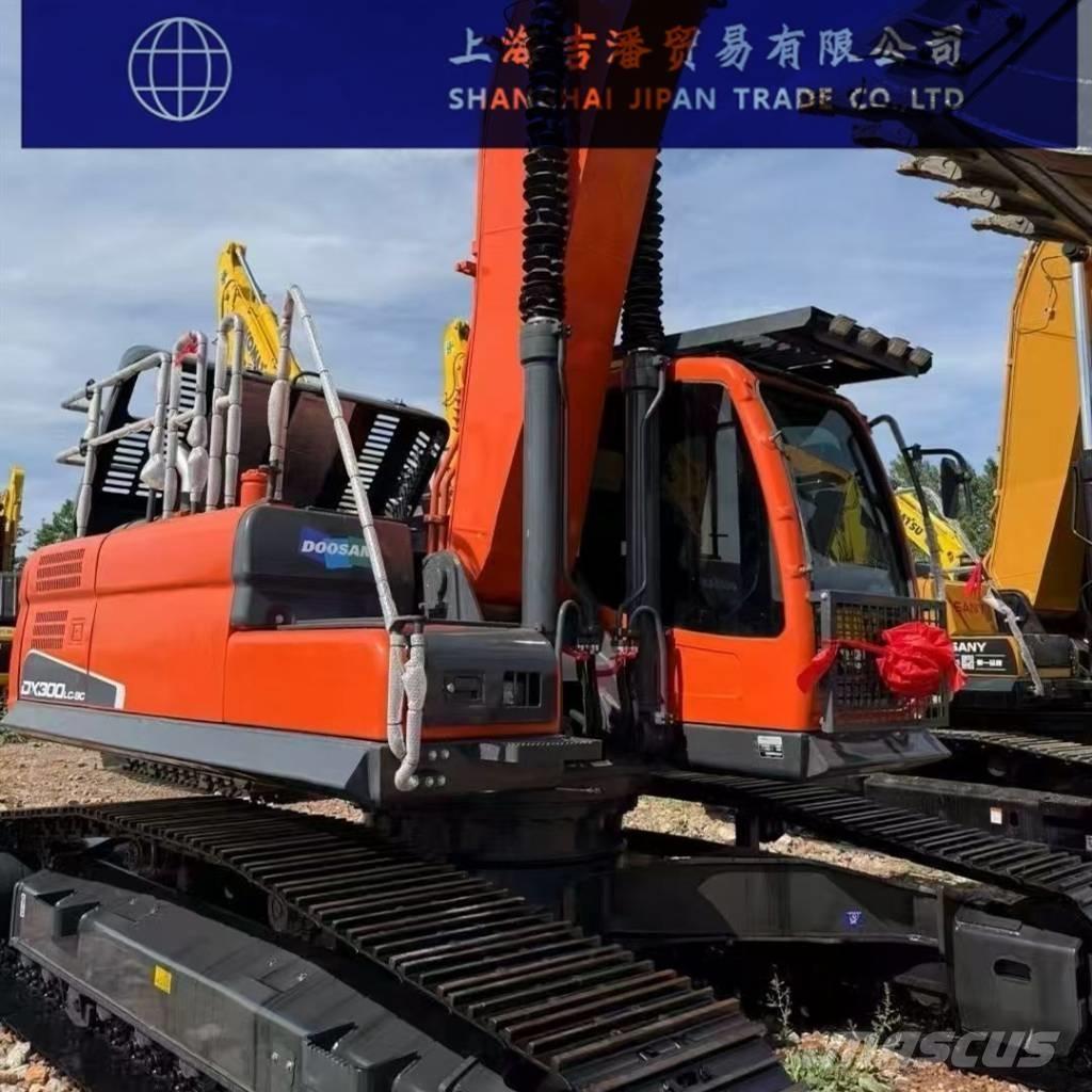 Doosan DX 300 大型油圧ショベル12t以上（パワーショベル・ユンボ）