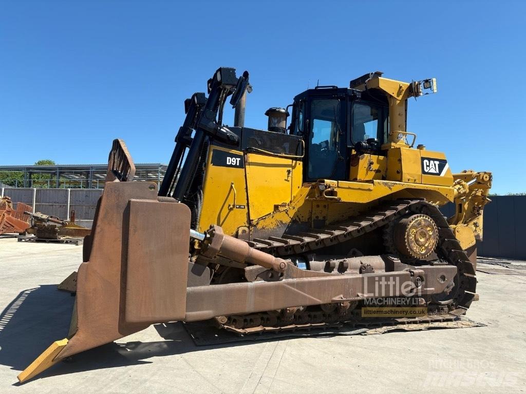 CAT D 9 T ブルドーザー