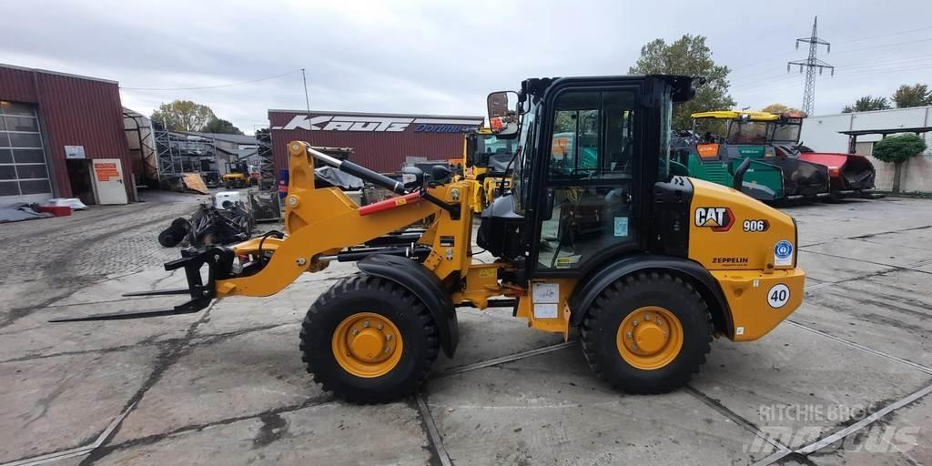 CAT 906 ホイールローダー・タイヤショベル