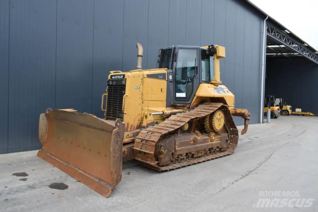 CAT D6N XL ブルドーザー