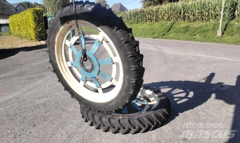 BKT 9.5R44 タイヤ、ホイル、リム