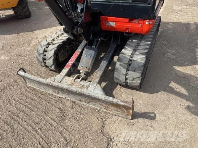 Kubota KX 027 ミニ油圧ショベル 7t以下（ミニユンボ・ミニディガー）