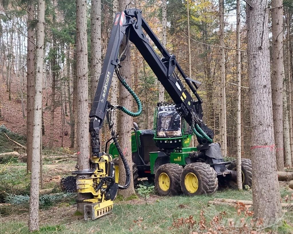 John Deere 1270 G ハーベスター