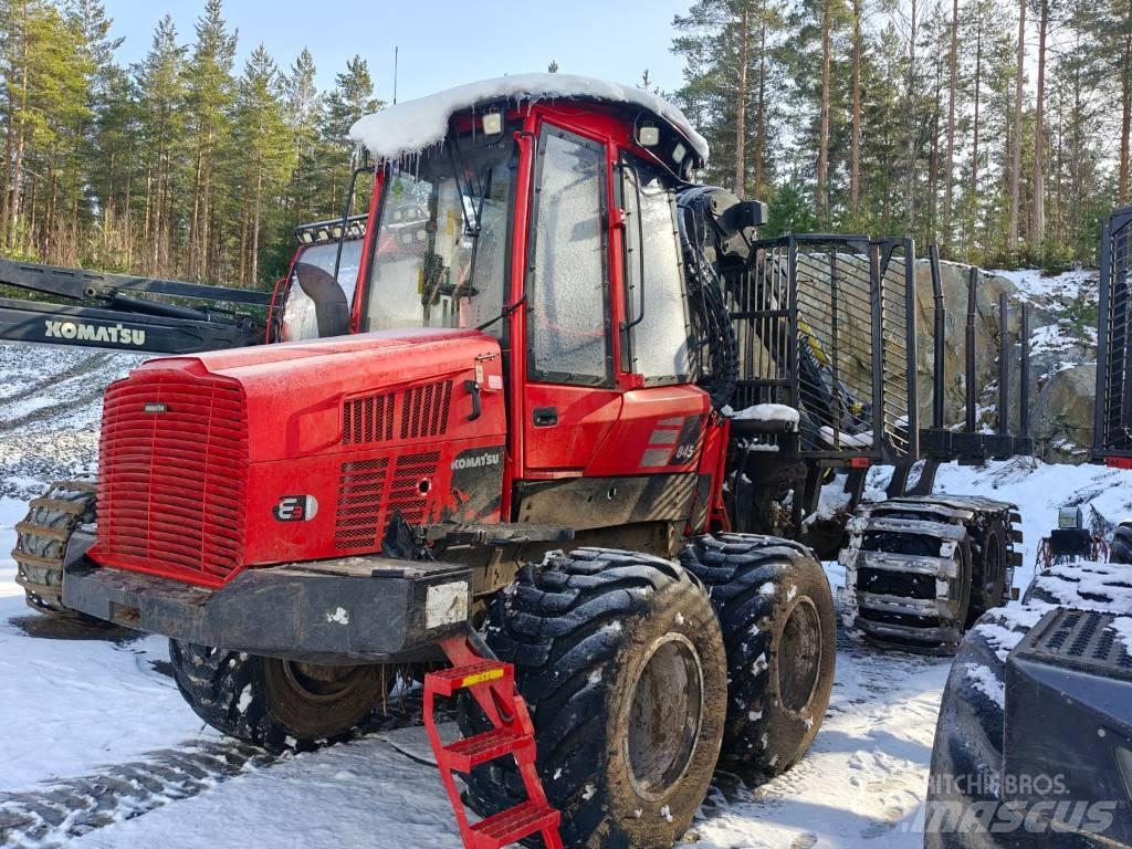 Komatsu 845 フォワーダー