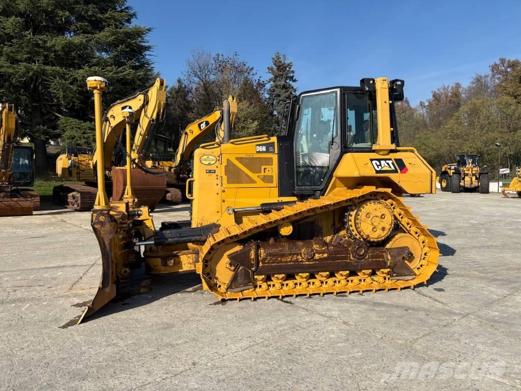 CAT D 6 N XL ブルドーザー