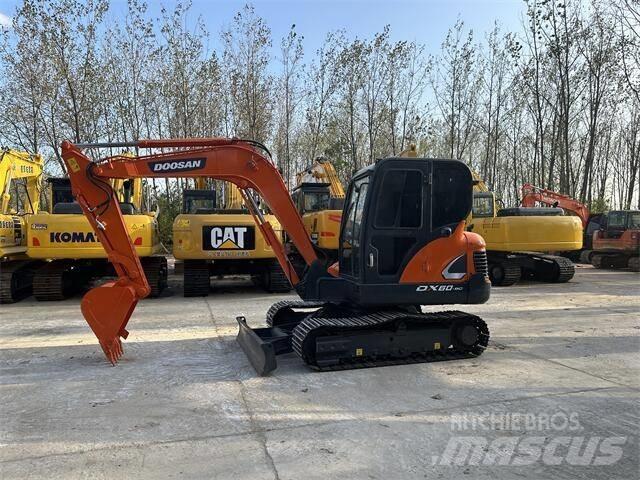 Doosan DX60 ミニ油圧ショベル 7t以下（ミニユンボ・ミニディガー）