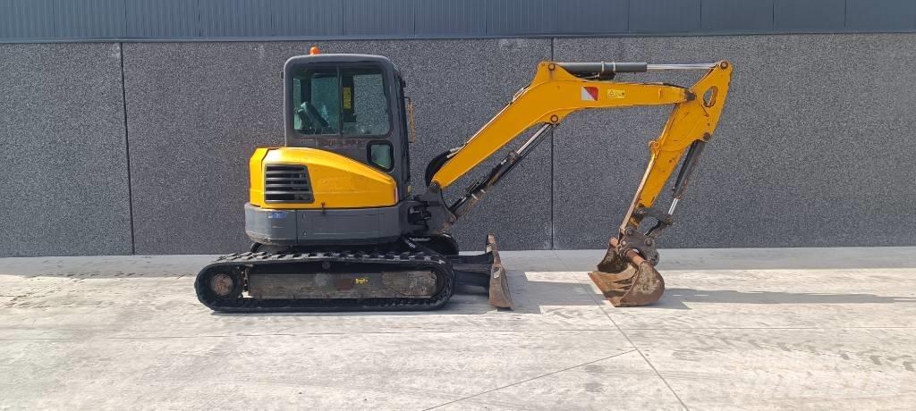 Bobcat E 50 EM ミニ油圧ショベル 7t以下（ミニユンボ・ミニディガー）