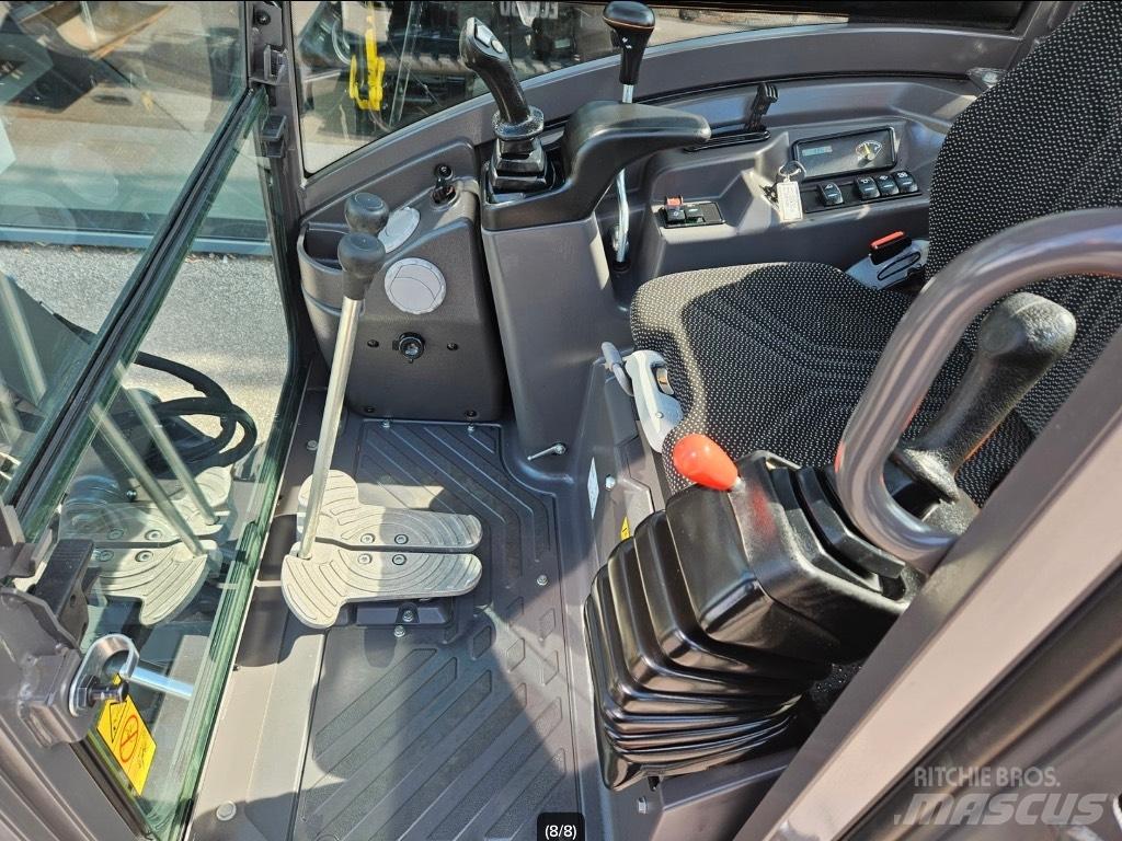 Volvo ECR 25 ミニ油圧ショベル 7t以下（ミニユンボ・ミニディガー）