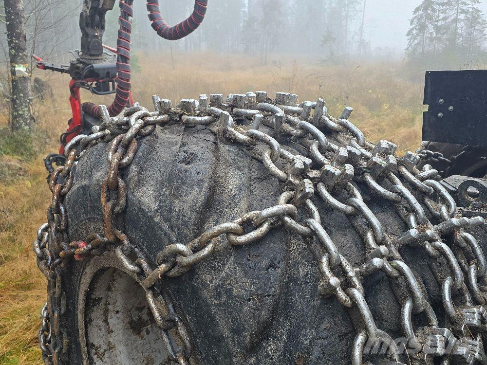 Komatsu 901 ハーベスター