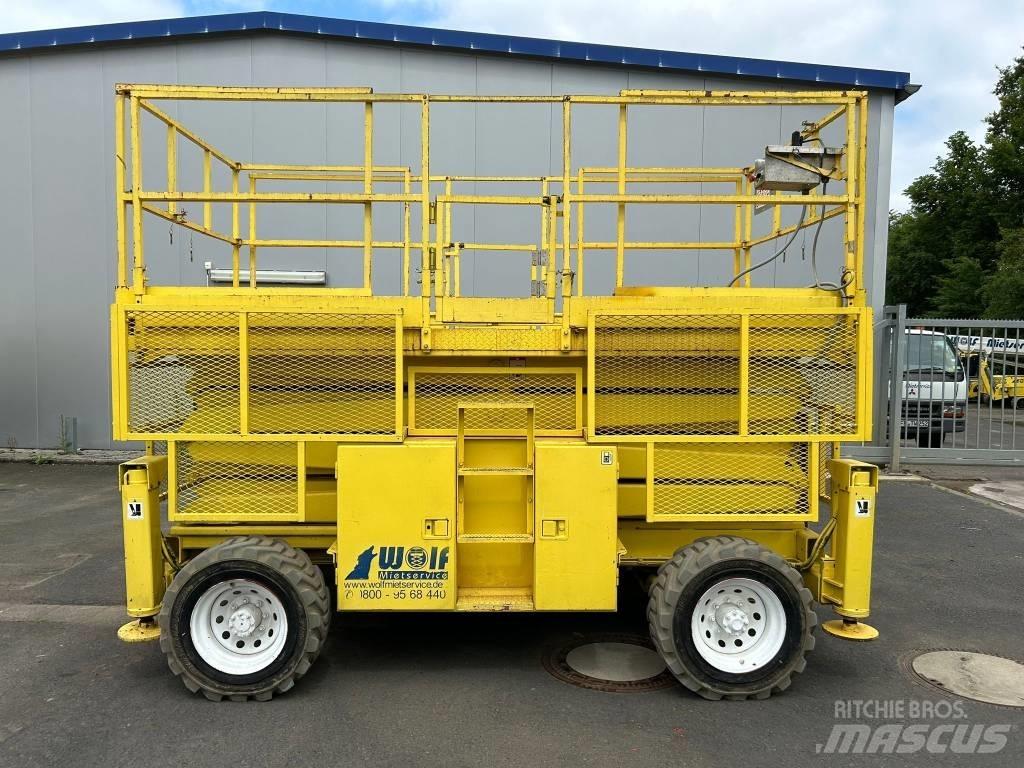 SkyJack SJ 8841 RT シザースリフト