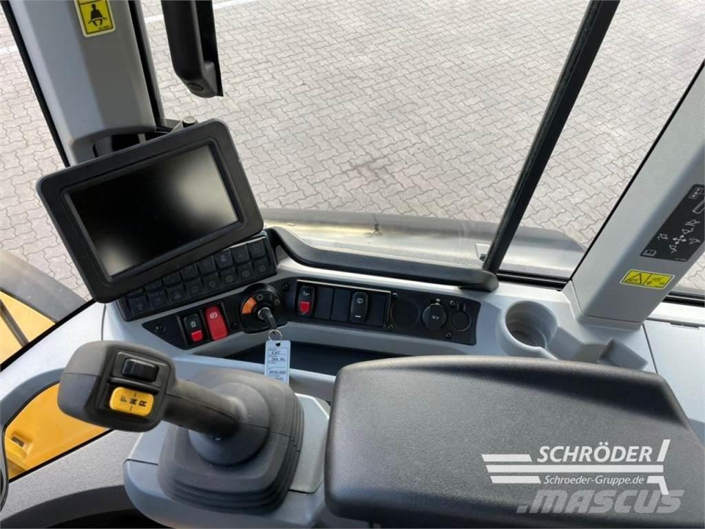 CAT 938 HL ホイールローダー・タイヤショベル