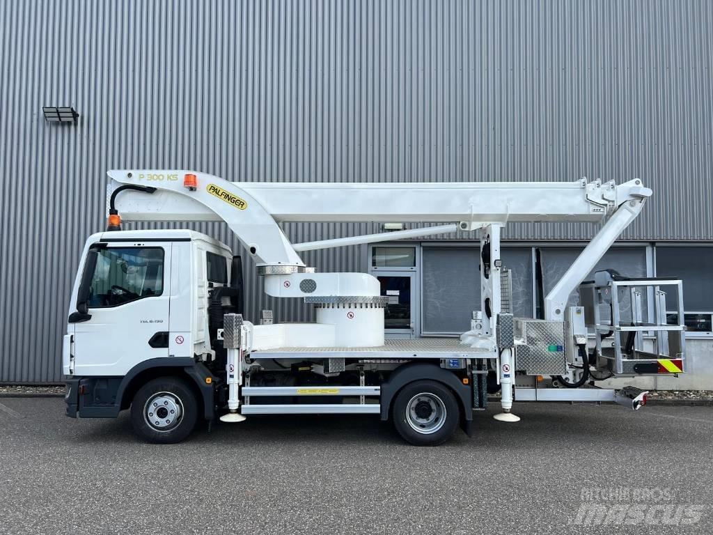 Palfinger P 300 KS トラック高所作業車