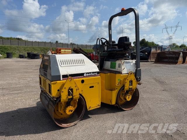 Benford TVH 1200 振動ローラ