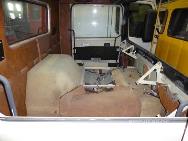 Volvo F10-F12 キャビン及び内装