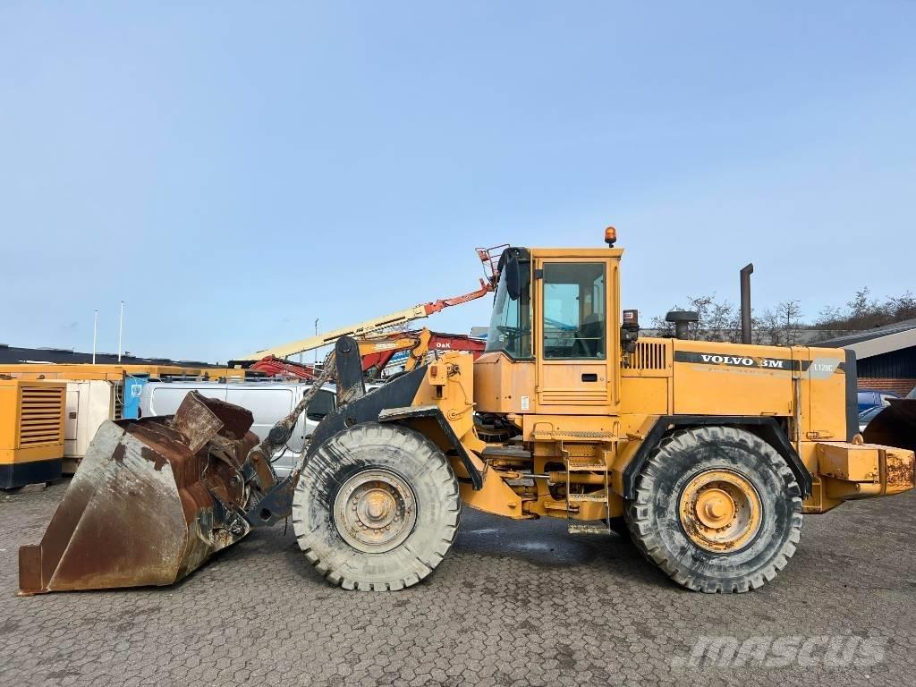 Volvo L 120 C ホイールローダー・タイヤショベル