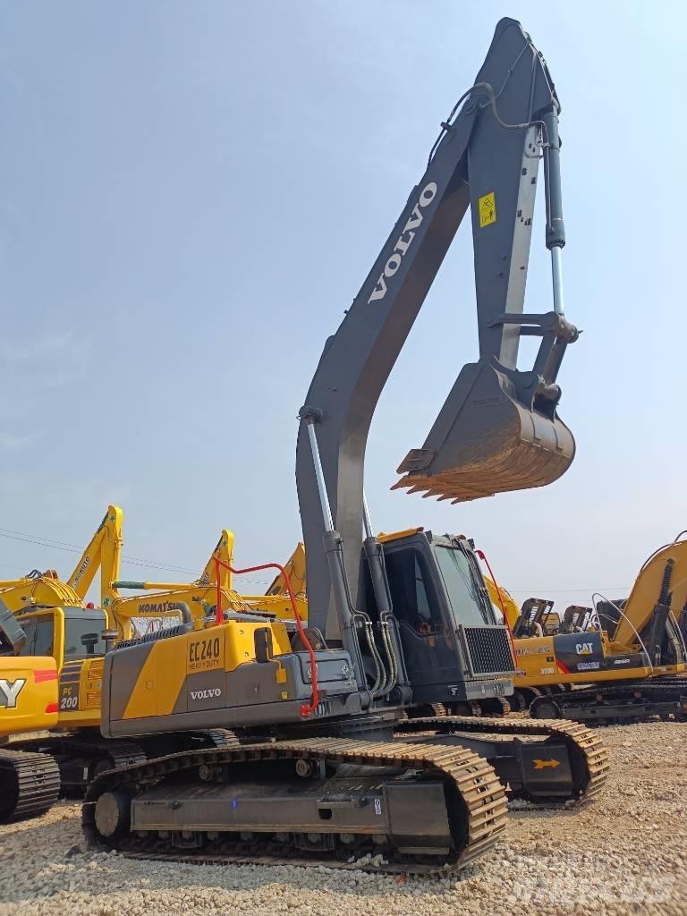 Volvo EC 240 大型油圧ショベル12t以上（パワーショベル・ユンボ）