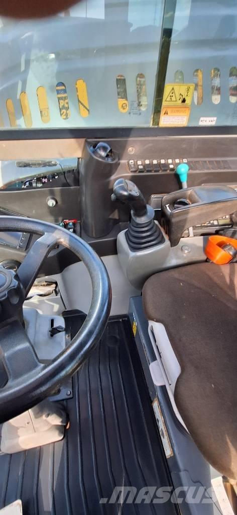 Takeuchi TB 295W ホイール式油圧ショベル（パワーショベル・ユンボ・バックホー）