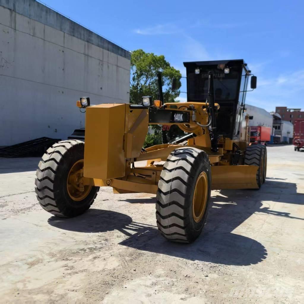 CAT 140K モーターグレーダー