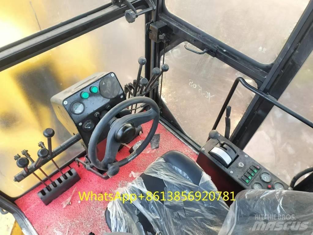 Komatsu GD 655 モーターグレーダー