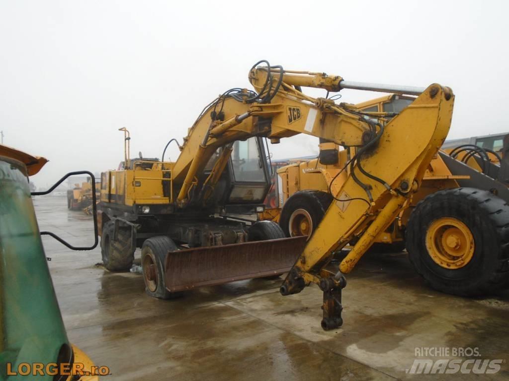 JCB JS 130 W ホイール式油圧ショベル（パワーショベル・ユンボ・バックホー）