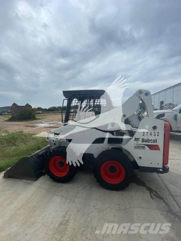 Bobcat S570 スキッドステアローダー