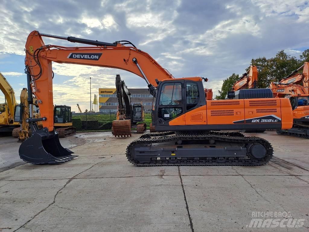 Develon DX360LC-7M 大型油圧ショベル12t以上（パワーショベル・ユンボ）