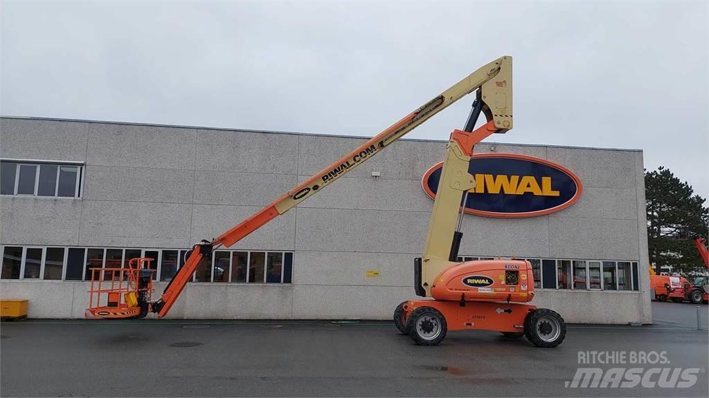 JLG 800AJG ブームリフト　屈伸型