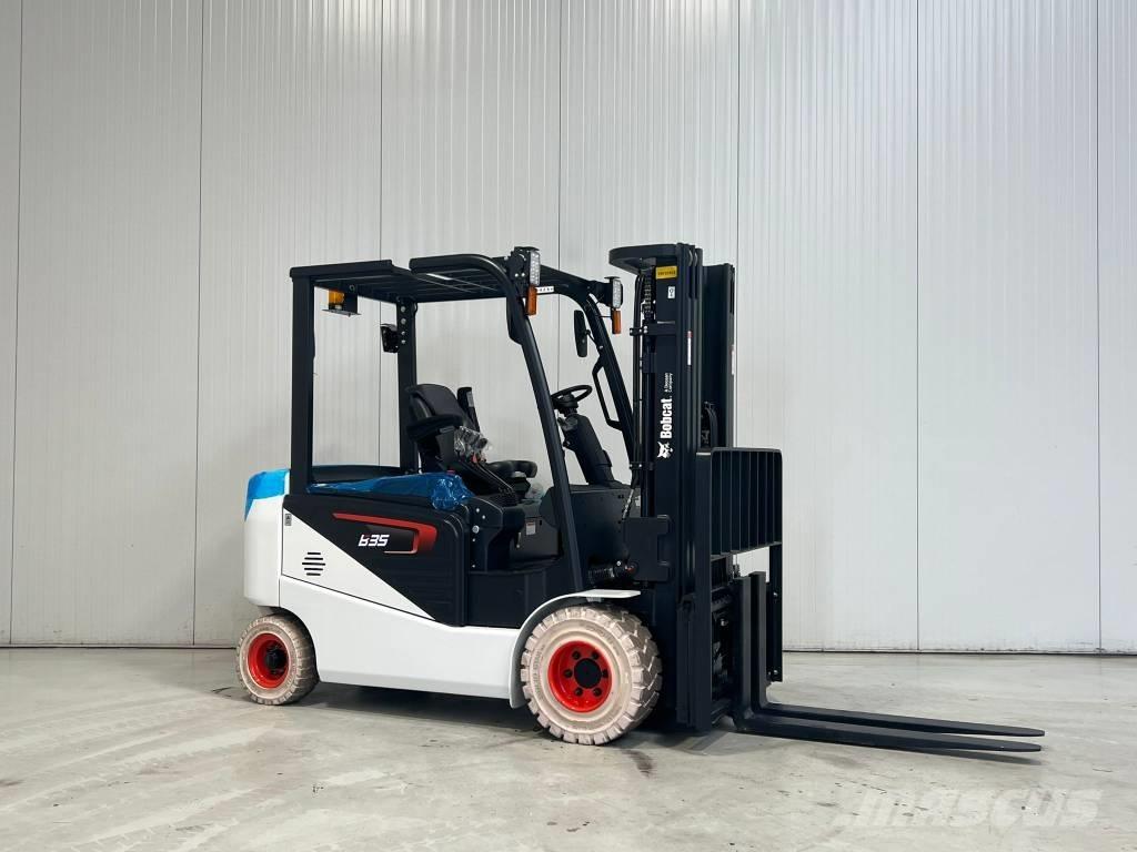 Bobcat B35NS バッテリーフォークリフト