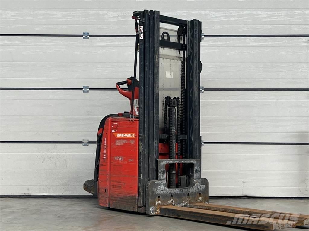 Linde L16AP 自走式スタッカー