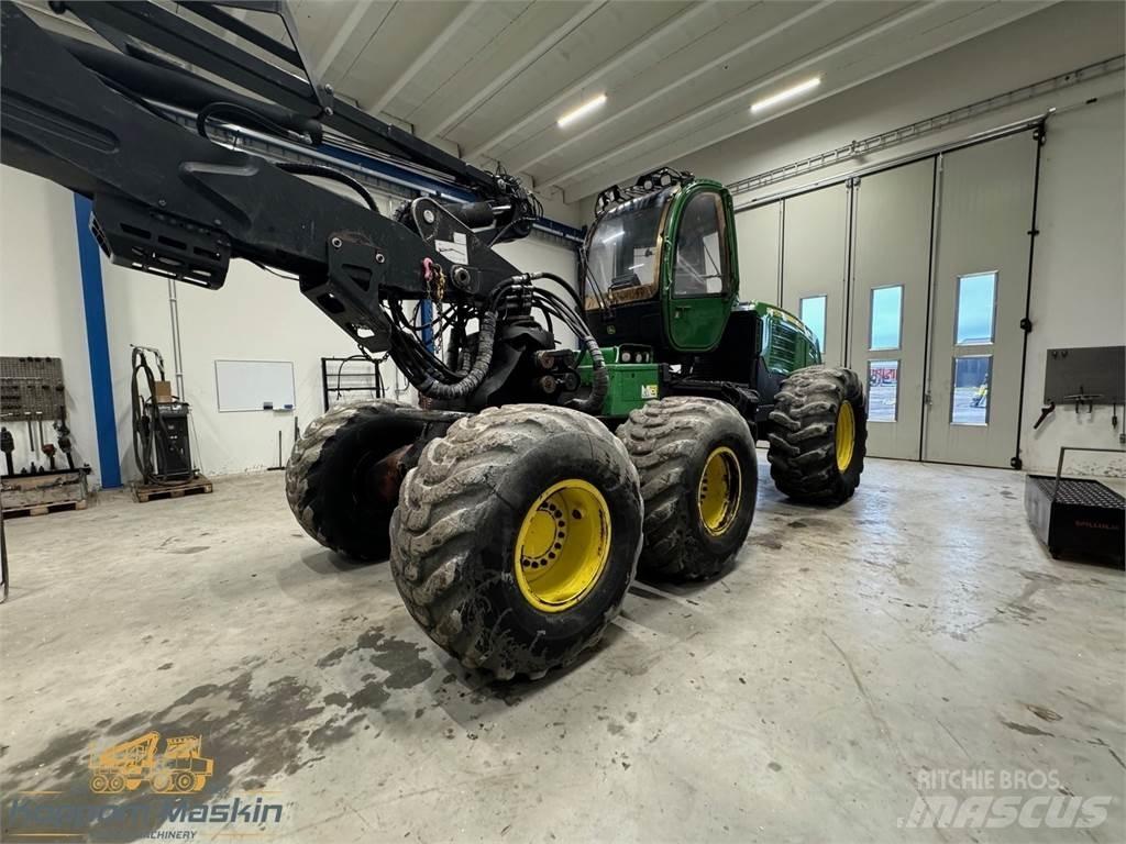 John Deere 1470E ハーベスター