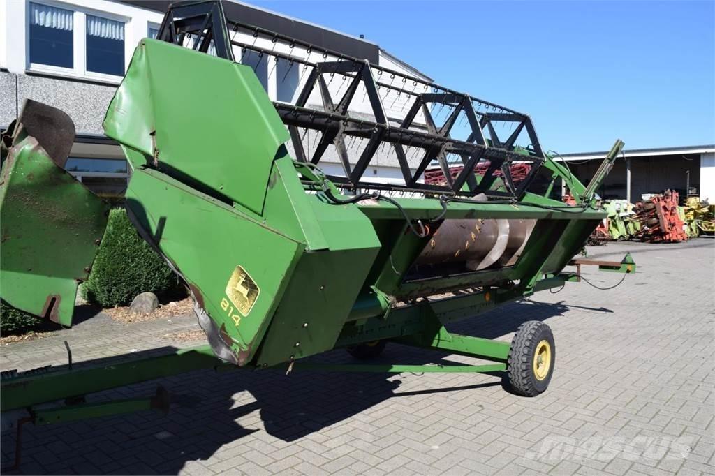 John Deere 1177 コンバイン