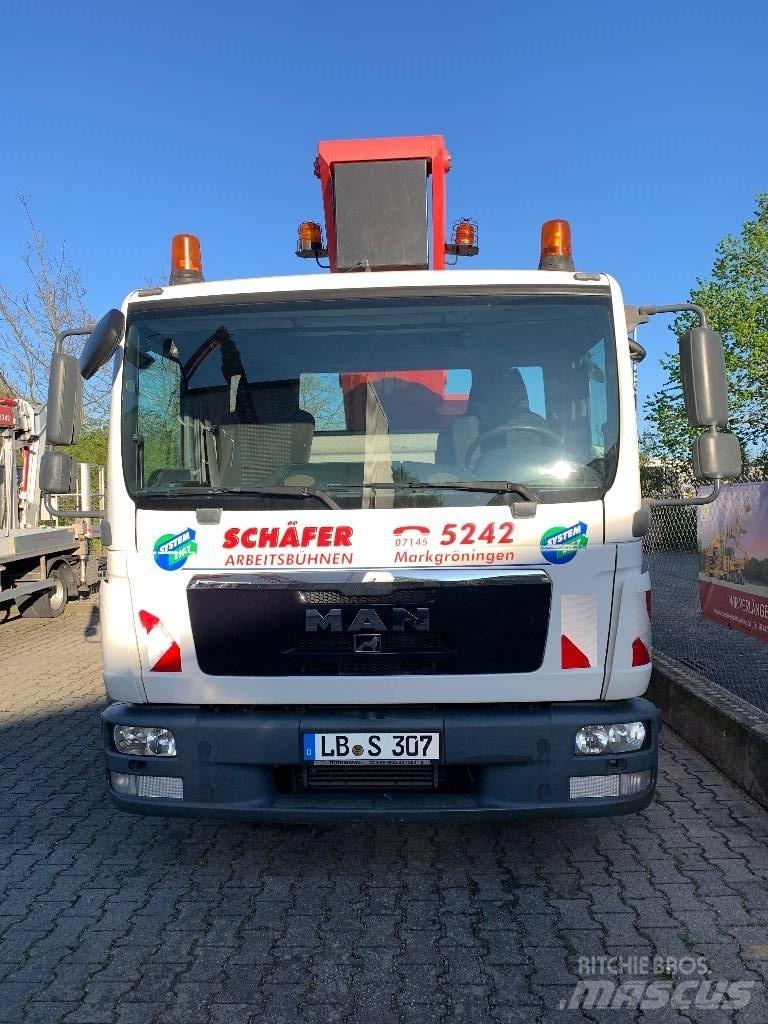 Ruthmann T 330 トラック高所作業車