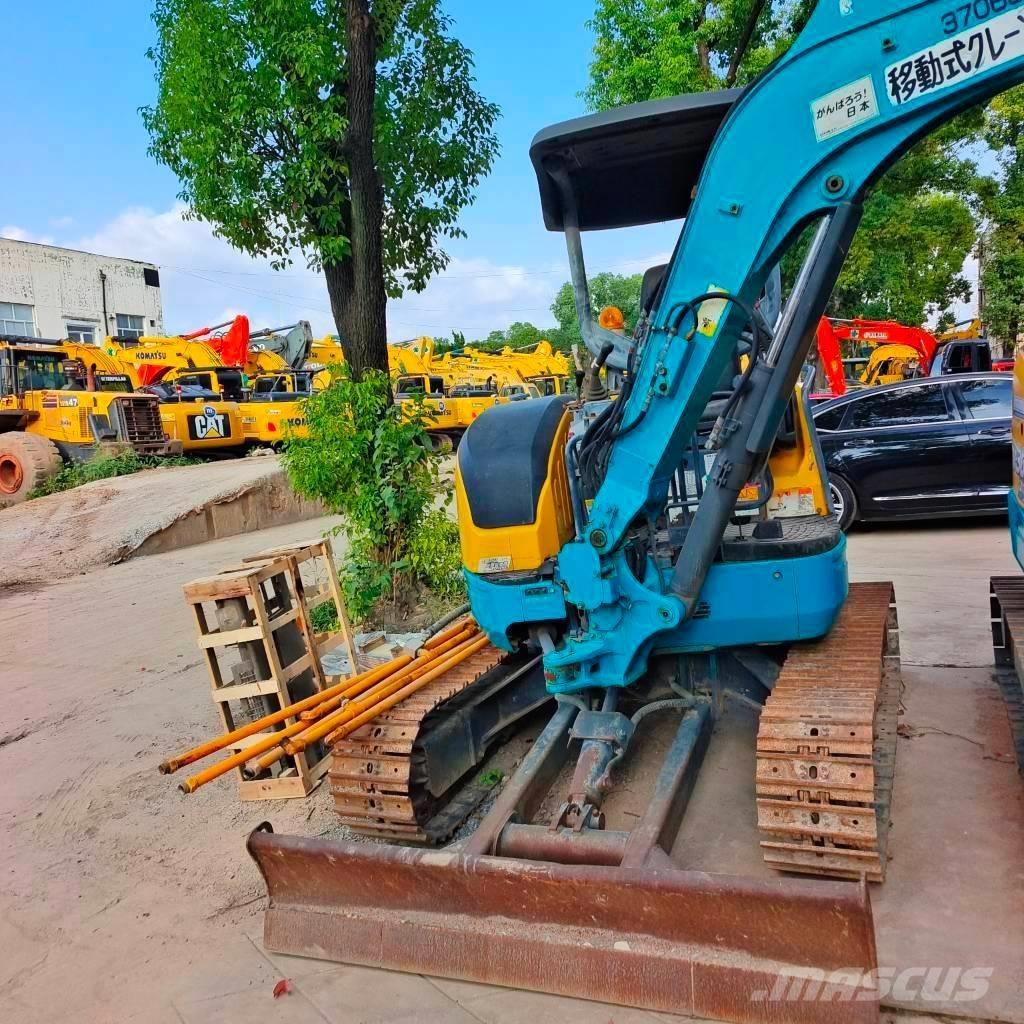 Kubota U30 ミニ油圧ショベル 7t以下（ミニユンボ・ミニディガー）