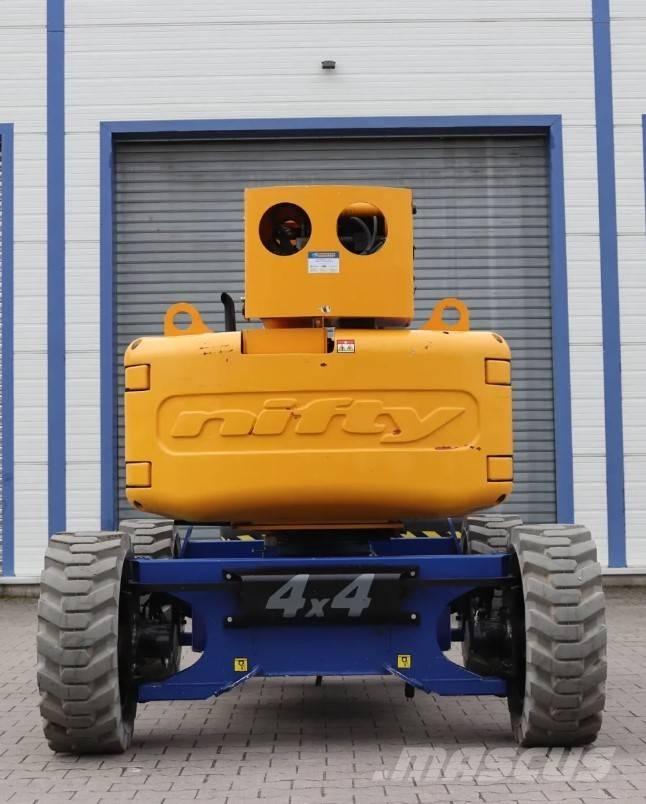 Niftylift HR15 4x4 ブームリフト　屈伸型