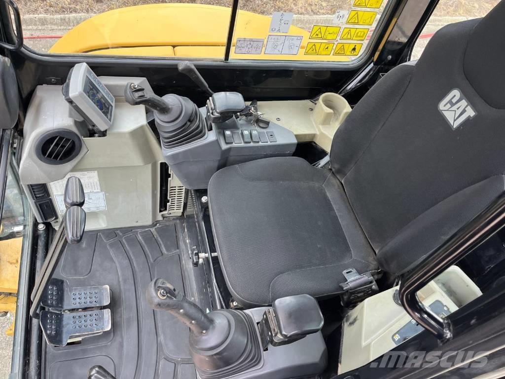 CAT 303.5 E CR ミニ油圧ショベル 7t以下（ミニユンボ・ミニディガー）