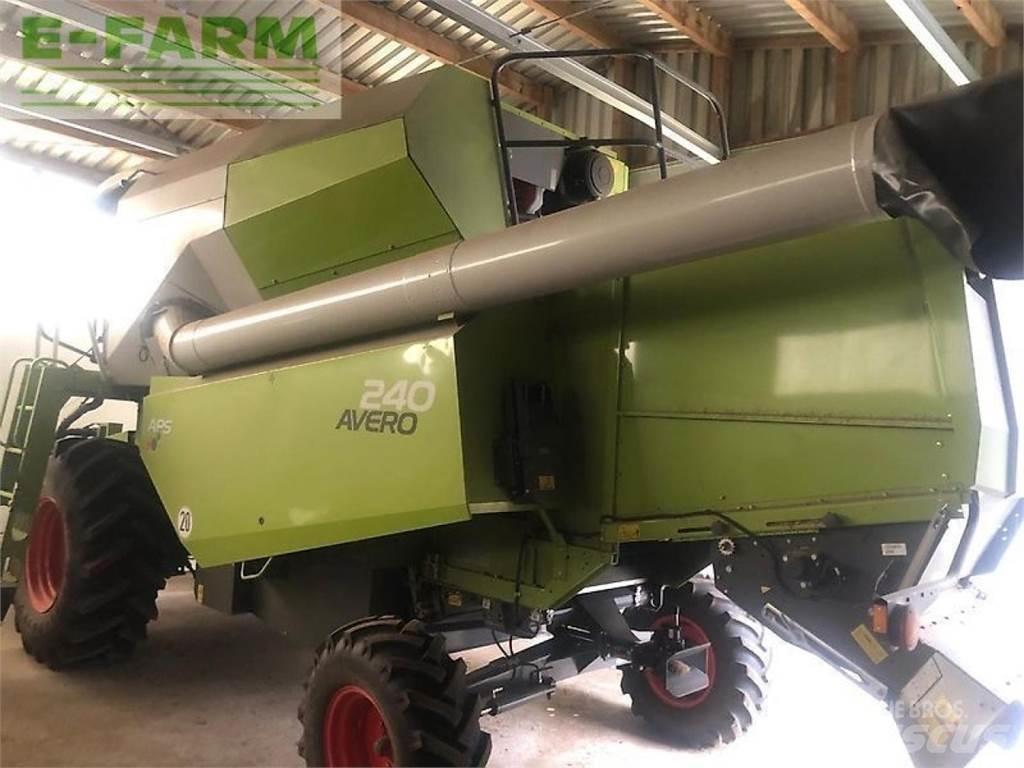 CLAAS avero 240 コンバイン