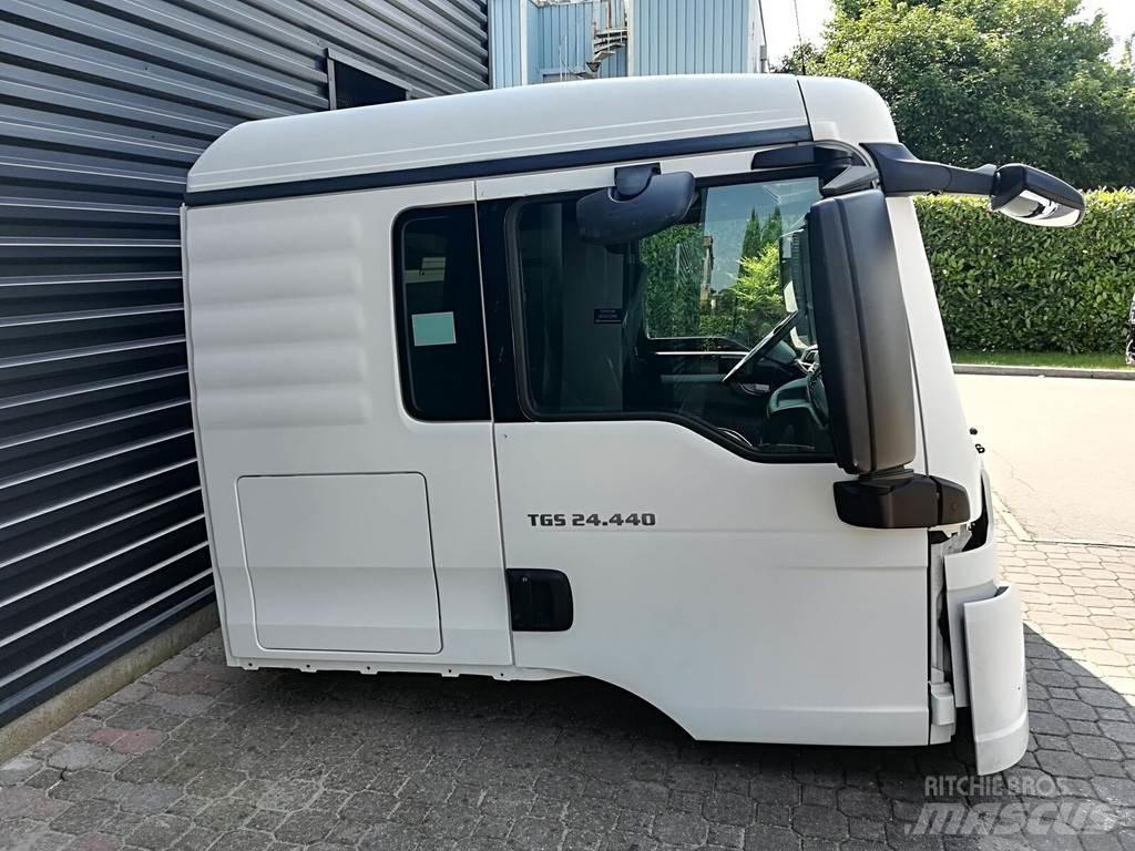MAN TGS EURO 5 キャビン及び内装