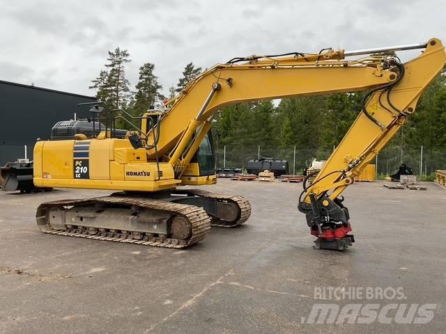Komatsu PC210 大型油圧ショベル12t以上（パワーショベル・ユンボ）
