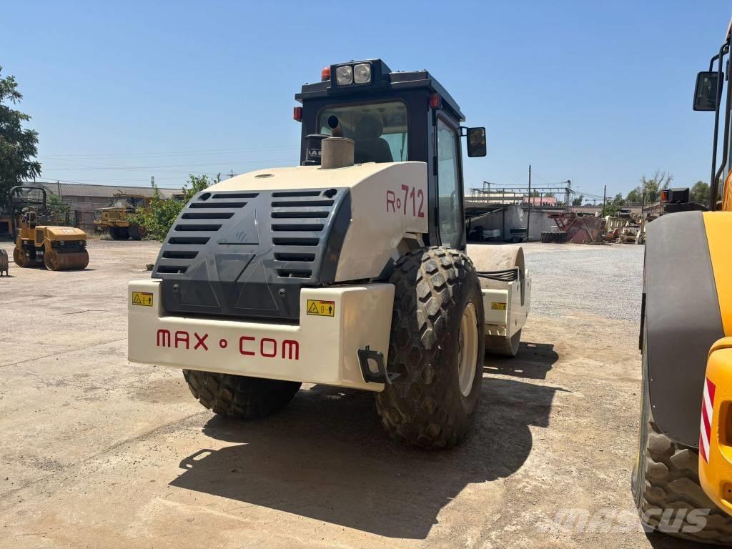  Max Com R712 タイヤローラ