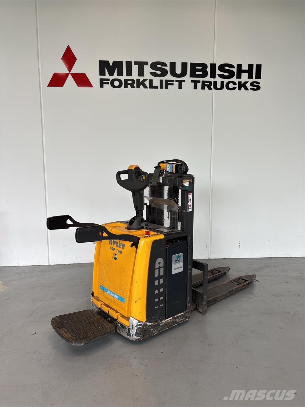 Atlet PSP160 自走式スタッカー