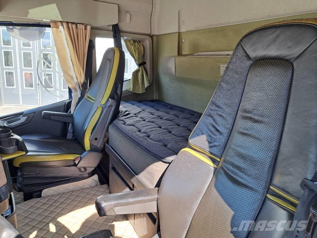 Volvo FH 16 650 6X4 木材トラック